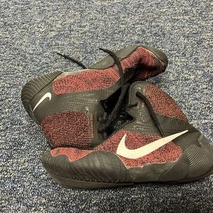 Nike tawas size 10.5 wrestling shoes